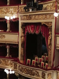 Milan walking tour with visit of La Scala Theatre